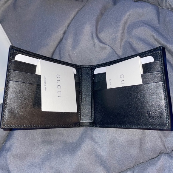 Gucci Wallet - Picture 2 of 5